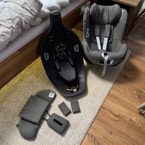 CYBEX SIRONA Z i-Size autosedačka so základňou 0-18 kg Grey - 8