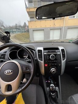 Kia Venga 1.4CRDI - 8