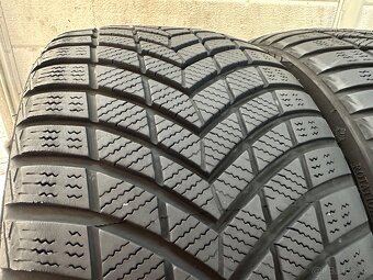 245/45R18 zimne - 8