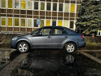 Suzuki SX4 Sedan LPG Benzín - 8