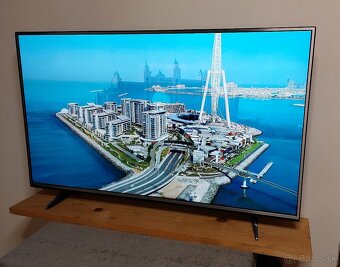 LG 55" 4K UHD Smart TV (LG 55UH615V) - 8