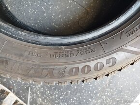 205/55R16 Goodyear zimné - 8