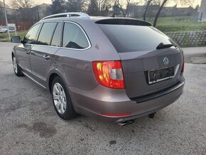 Škoda superb 2.0 TDi combi - 8