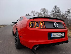 Ford Mustang GT 5.0 V8 - 8