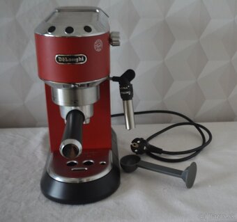 De'Longhi Dedica EC685.R - 8