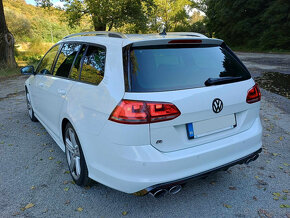 PREDÁM VOLKSWAGEN GOLF 7 R VARIANT 2.0 TSI 221KW 4x4 DSG - 8