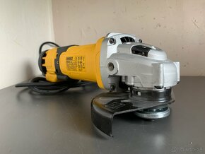 DeWALT DWE4257 - Uhlová brúska 125mm 1500w - 8