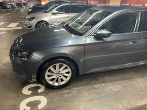 Predám Škoda Superb 1.4 TSI. Farba: Šedá metalíza tmavá - 8