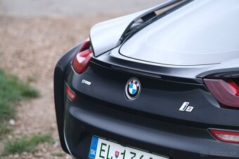 BMW i8 - 8