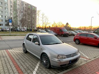 Predám Volkswagen Golf 1.6 benzín 74kw automat - 8