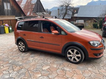 Volkswagen Touran 1.9 TDi Cross 77 kW - 8