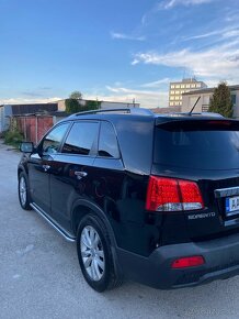 Kia Sorento - 8