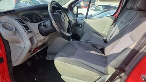 Opel vivaro 2.0dci  9mist - 8