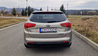 Kia Ceed 1.6i 99kw benzin , model 2015 - 8