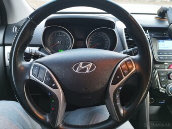 Predám Hyundai i30cw - 8