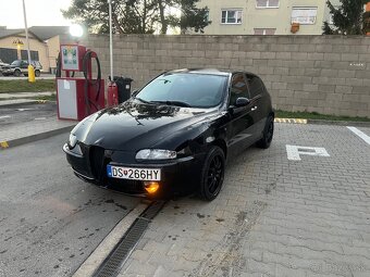 Alfa Romeo 147 1.9 JTD - 8