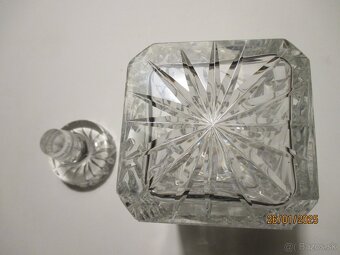 Predám excelentnú flašu na nápoje hand cut lead crystal 24% - 8