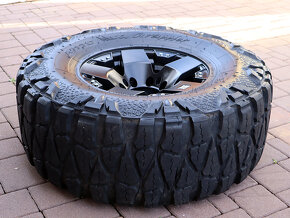 17" 8x165,1 KMC XD 37x13,5R17 NITTO – EXTREME HUMMER - 8