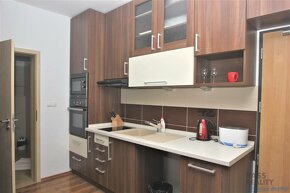 Rent 2i apartmánu s TV,internet, parkovanie,FITNES & BAZÉN v - 8