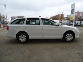 Škoda Octavia Combi 1.6 MPI Elegance - 8