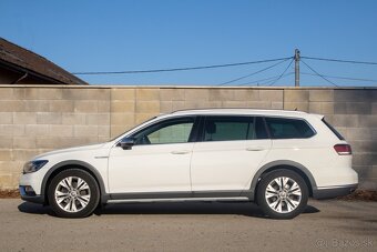 Volkswagen Passat Alltrack 2.0 TDI SCR BMT 4MOTION DSG Busin - 8