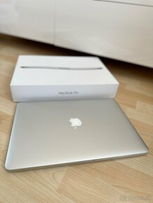 Apple MacBook Pro 15" Retina (Mid 2014) - 2,5GHz i7, 16GB RA - 8