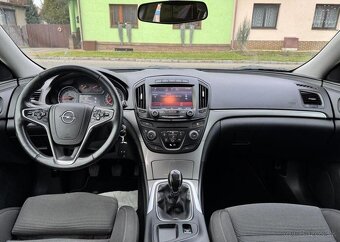 Opel Insignia 2,0 ECO TEC nafta manuál 103 kw - 8