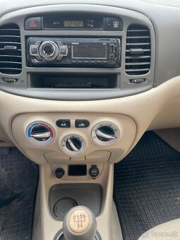 HYUNDAI ACCENT 2007 - 8