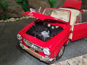 prodám model 1:18 peugeot 403 cabrioet 1957 - 8