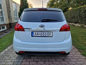 Kia Venga - 8