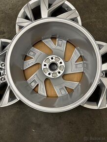 Nepoužité hliníkové disky VW Frankfurt 5x112 R18 VW Tiguan - 8