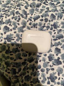 Apple AirPods Pro 2 - 8