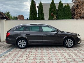 Škoda Superb Combi 1.6 TDI KEYLESS, VAM R1, GREENLINE - 8