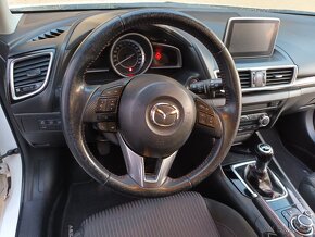 NA PREDAJ MAZDA 3 WX HATCHBACK 5DV BIELA TOP STAV - 8