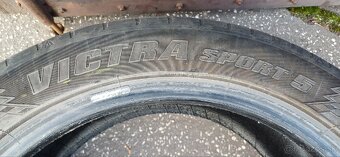 Letné pneu 235/45 R17 - 8