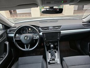 Škoda Superb Combi 1.6 TDI DSG Style Kamera DVD R16 Orig. KM - 8