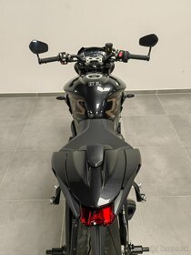 Triumph Street Triple RS - 8