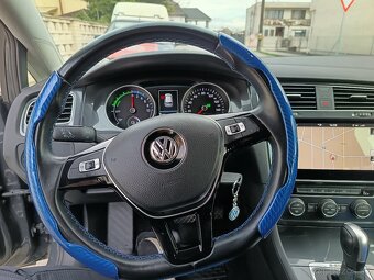 Volkswagen e-golf - 8