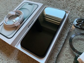 Iphone 15 128GB Black + Airtag - 8