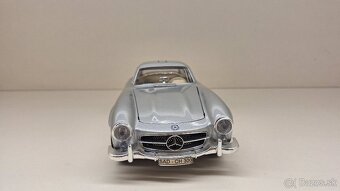 1:18 MERCEDES-BENZ 300SL, 1 - 8