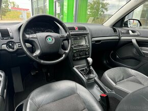 ŠKODA OCTAVIA 2.0TDI 4x4 ELEGANCE Swiss - 8