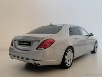 1:18 Mercedes Maybach / Autoart - 8