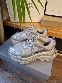 Balenciaga triple s tenisky - 8