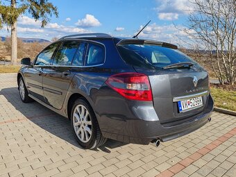 Predám Renault Laguna 3 2.0DCI 4Control TOP STAV - 8