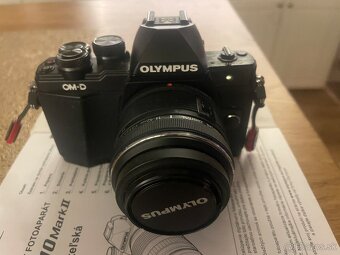 Olympus E-M10 Mark II - 8