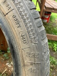 225/45R17 M+S - 8