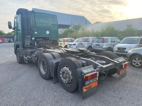 Prodáme tahač Volvo FH 12 420, 6x2, rok: 05/2000. Manuál - 8