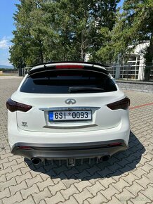 INFINITI FX VETTEL BRABUS LIMITOVANÁ EDÍCIA 150 KUSOV - 8