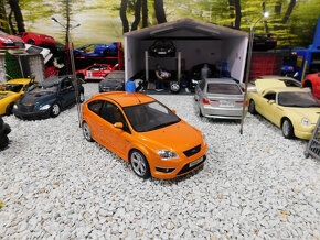 model auta Ford Focus ST Mk2  Otto mobile 1:18 - 8