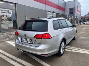 Volkswagen Golf 1.6 DSG Variant CUP Bluemotion - 8